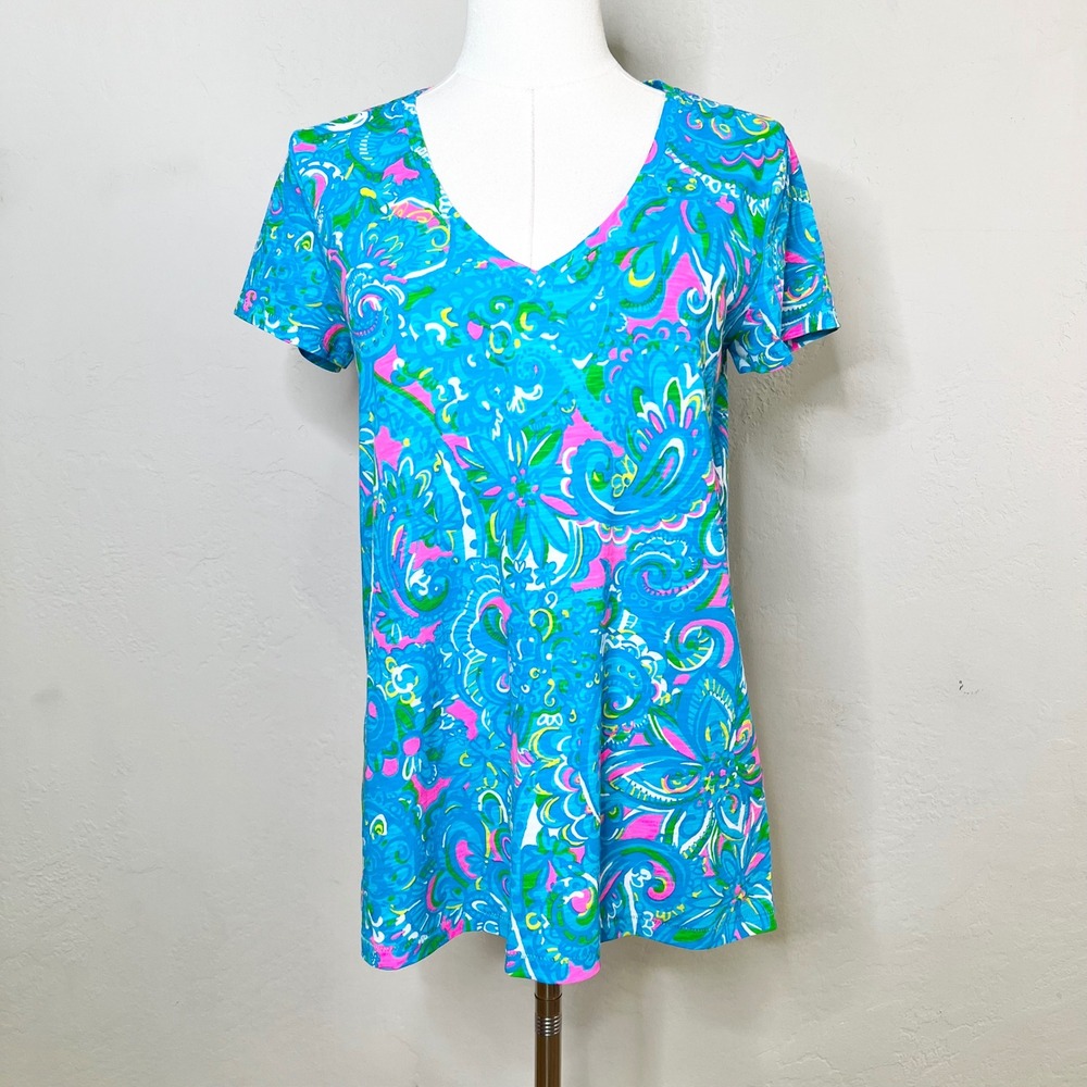 Lilly Pulitzer T-Shirt Etta V-Neck Top‎ Size Small Blue Paisley Hey Gull